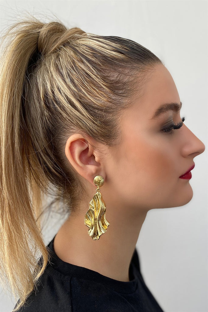 Women's Gold Metal Earrings - 1 Pair