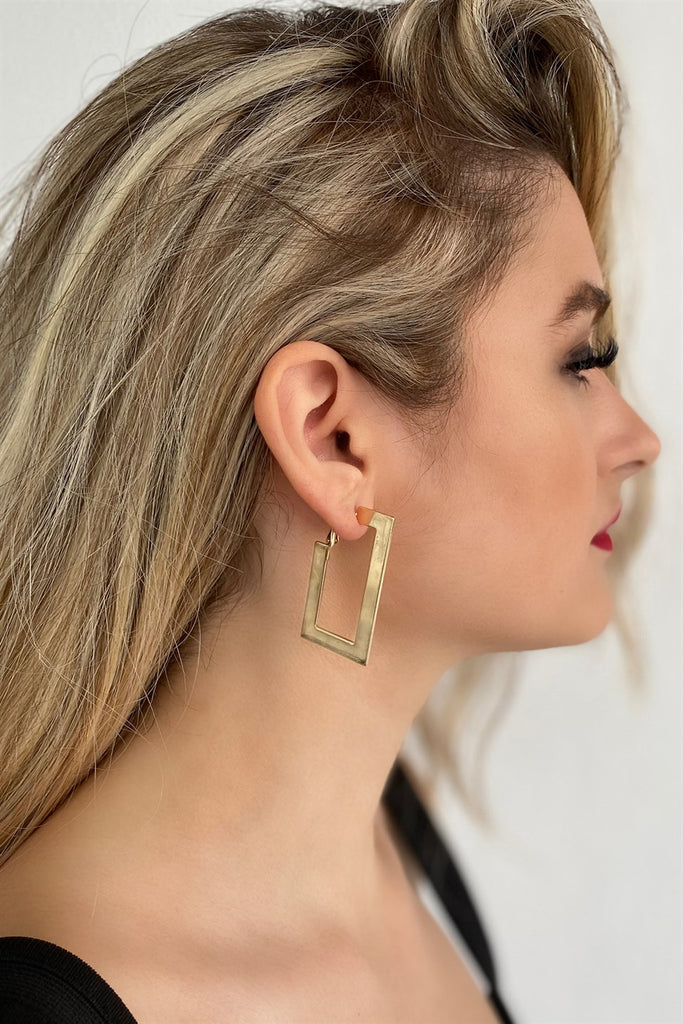 Women's Gold Metal Earrings - 1 Pair