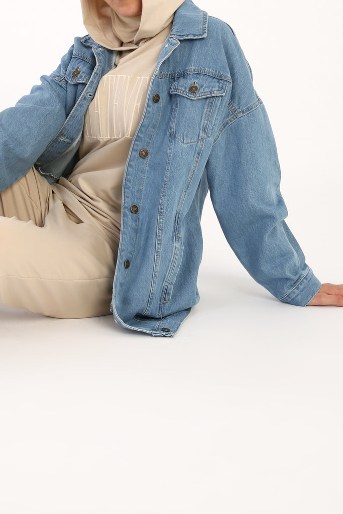 Women's Oversize Blue Denim Jacket