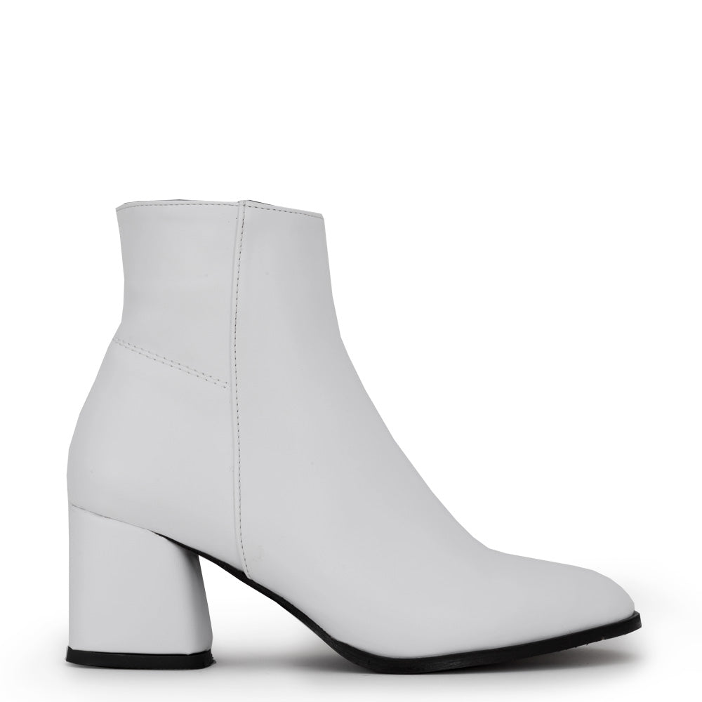 Women's White Heeled Boots